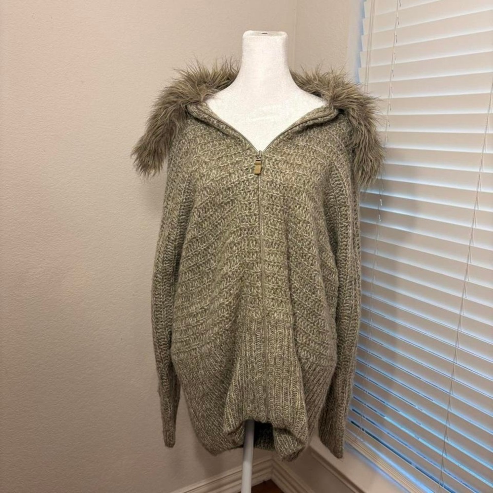 Spiegel  khaki tan brown full zip cardigan with faux fur collar